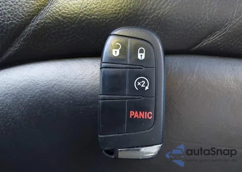 2020 Jeep Renegade Limited 4X4 из США, поврежденный, VIN ZACNJBD16LPL92589